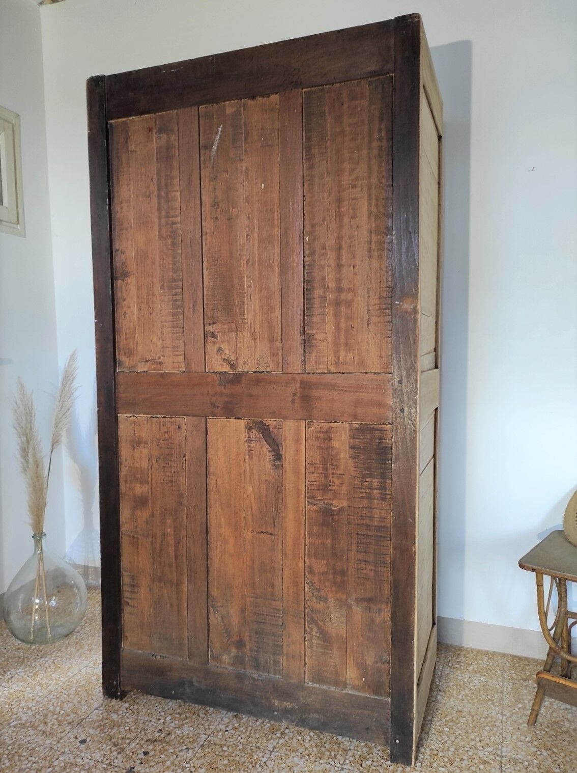 Armoire parisienne
