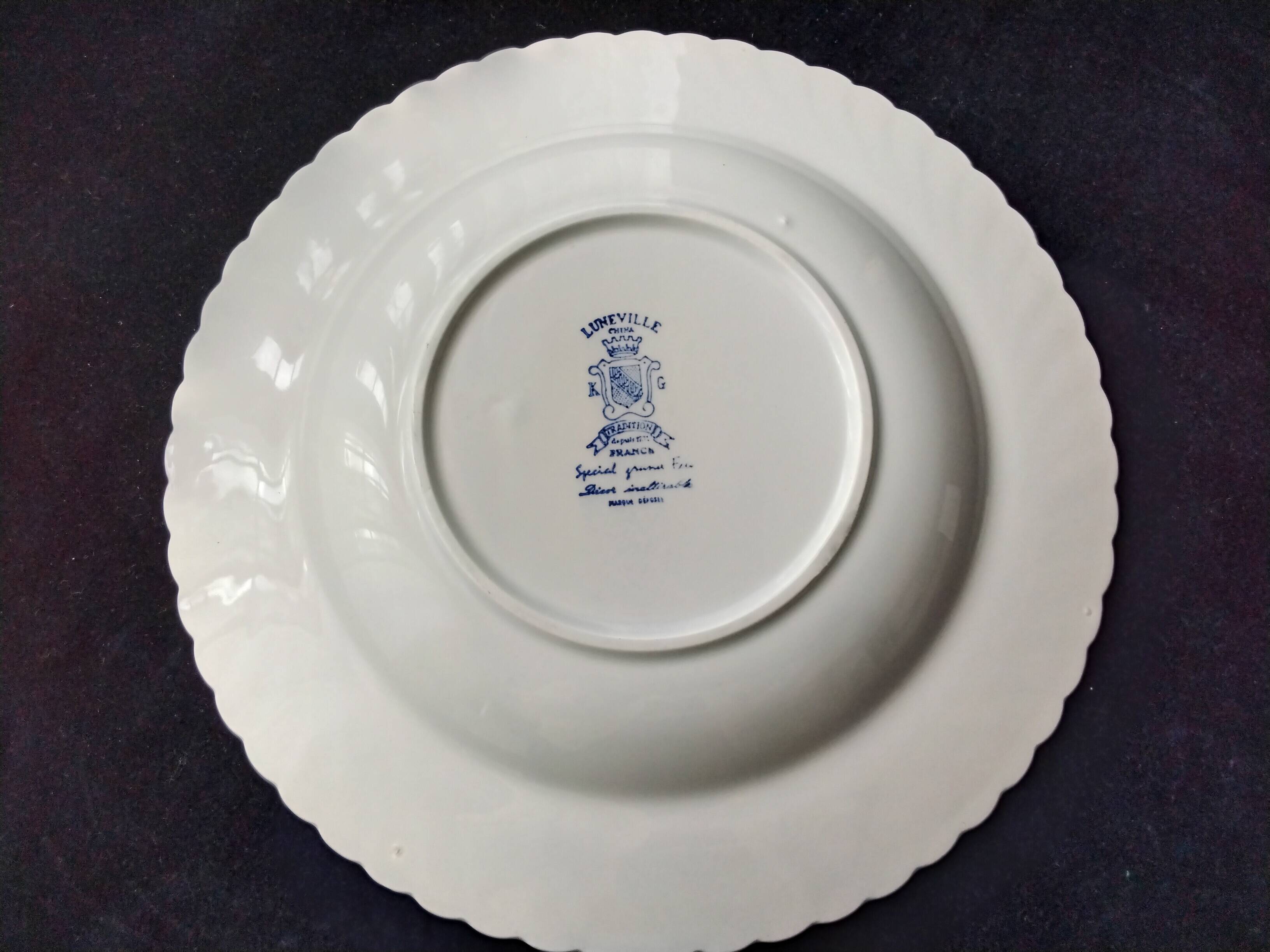 Hollow serving dish in Lunéville KG special large fire
