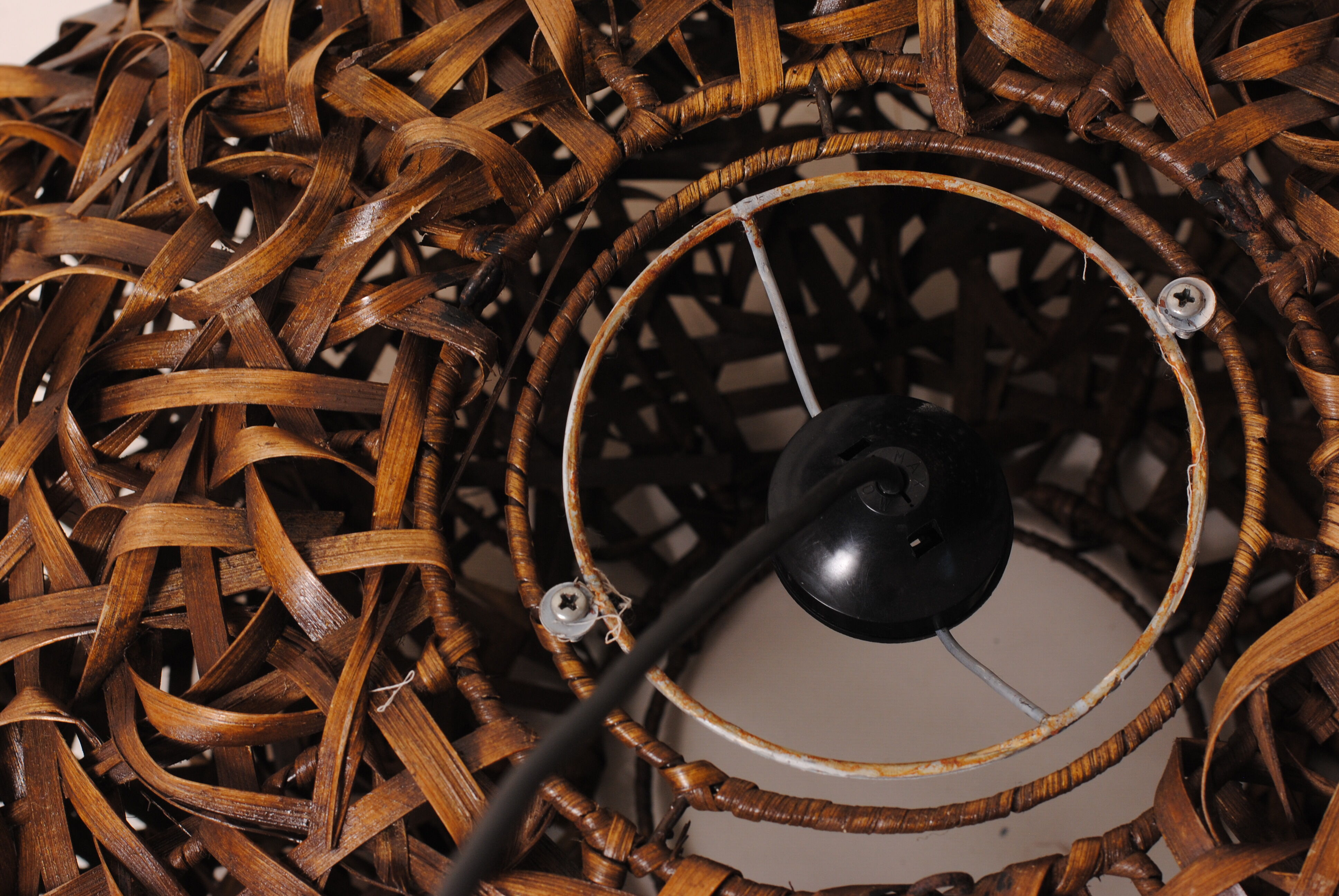 Bird's nest suspension