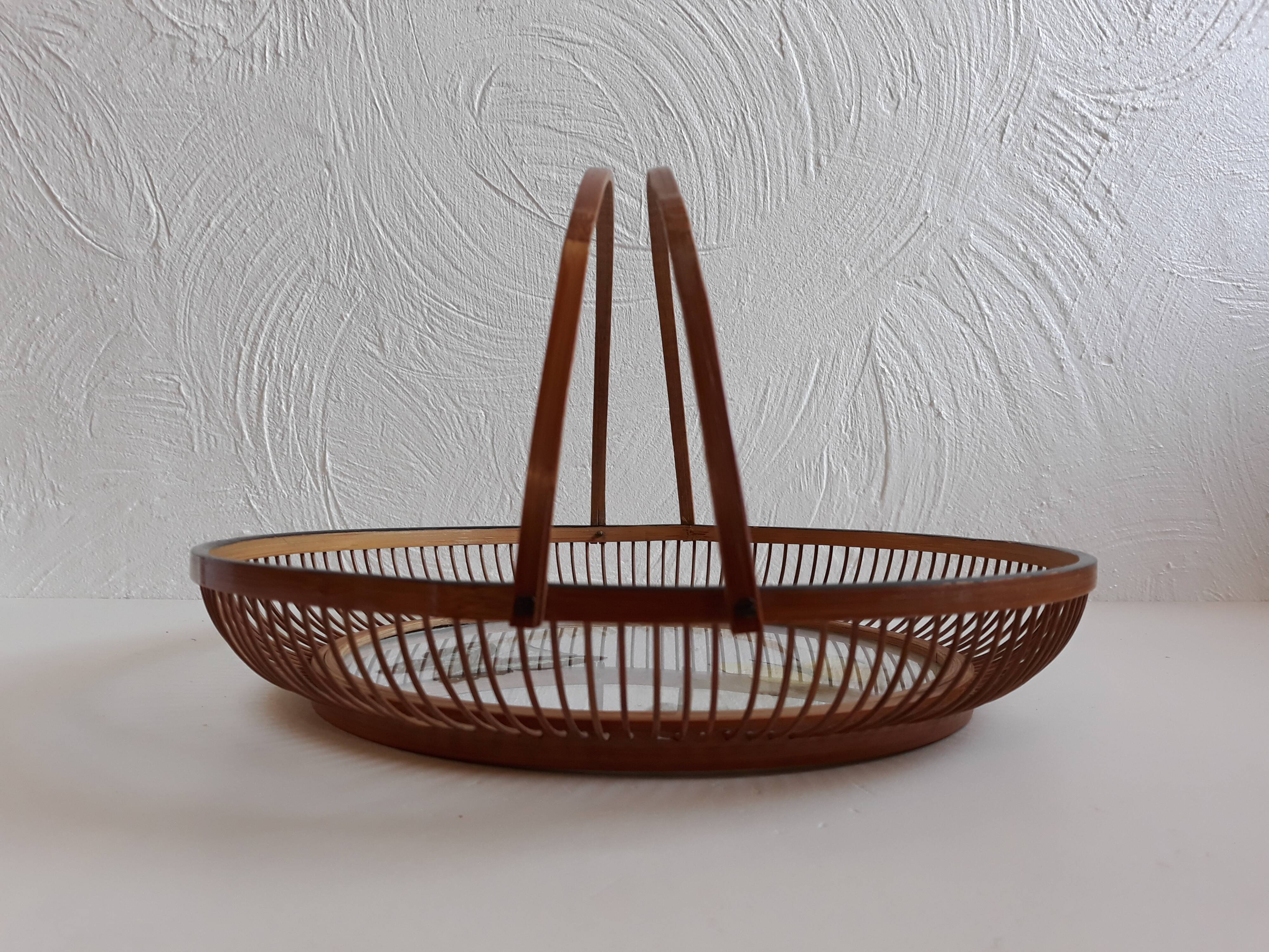 Butterfly serving plate