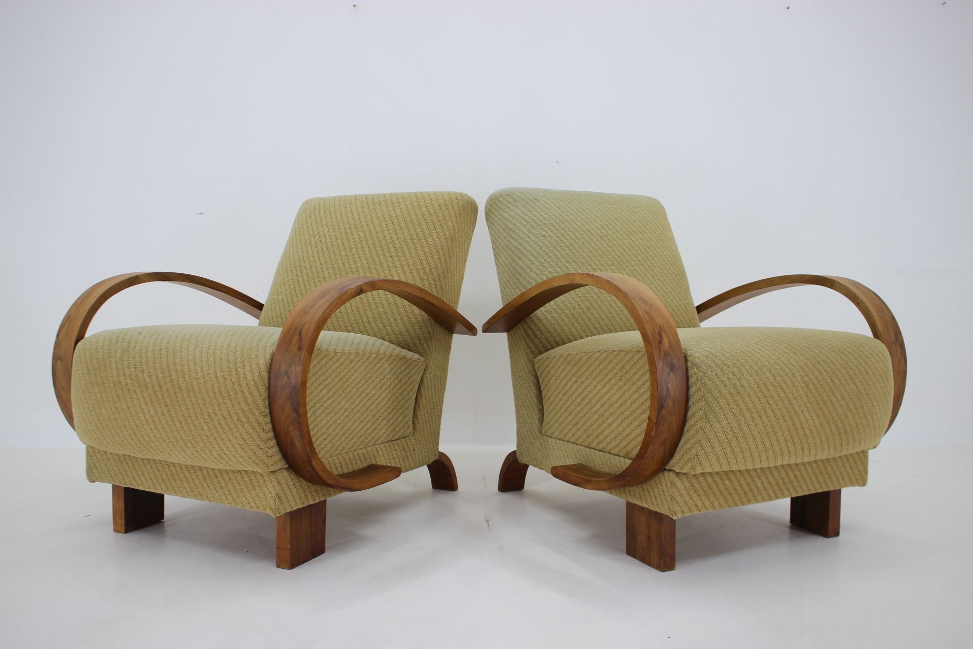 1940s Pair of Art Deco Armchairs in Walnut, Czechoslovakia