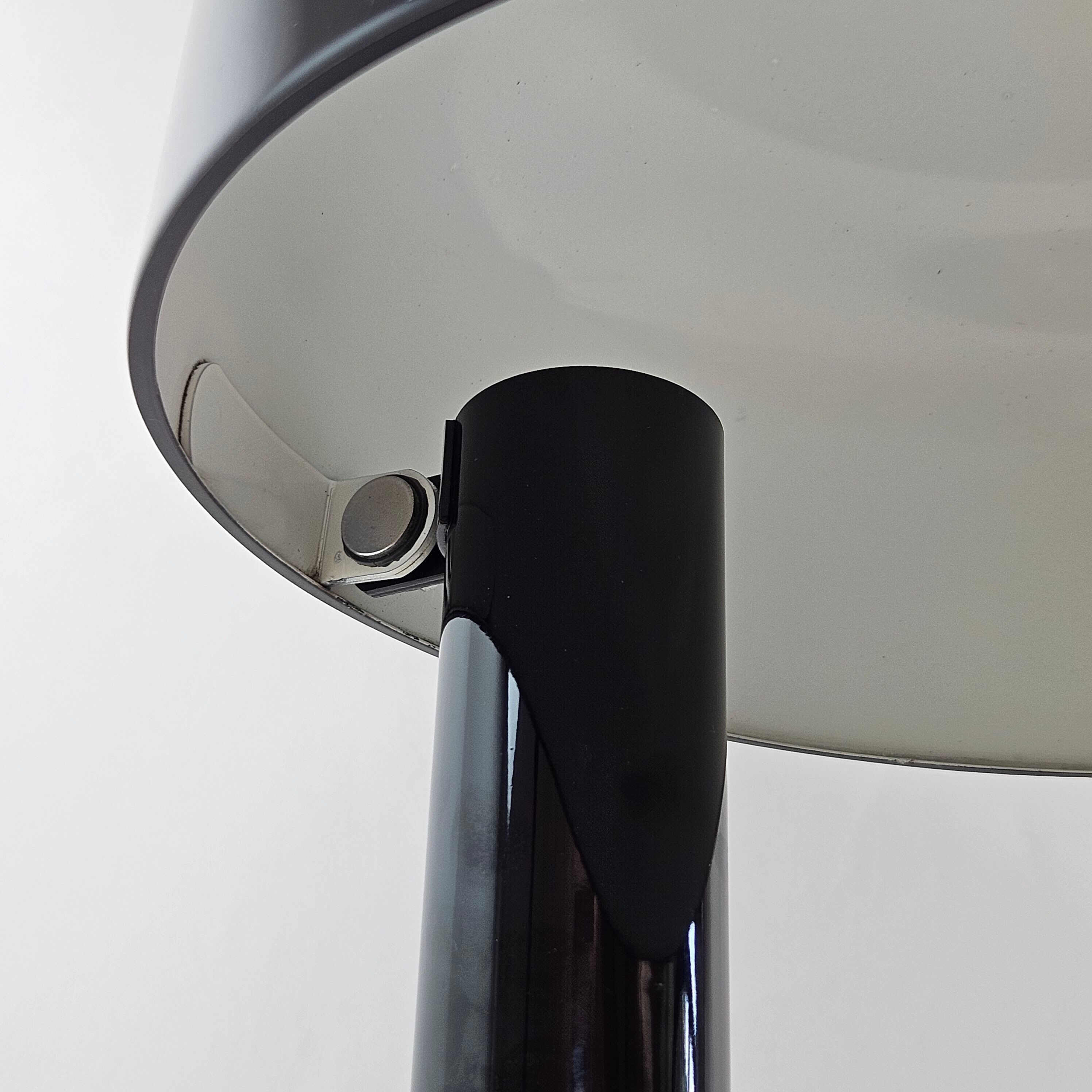 Model 3105 "Studio" Table Lamp by Carlo Viligiardi for Stilnovo, 1972