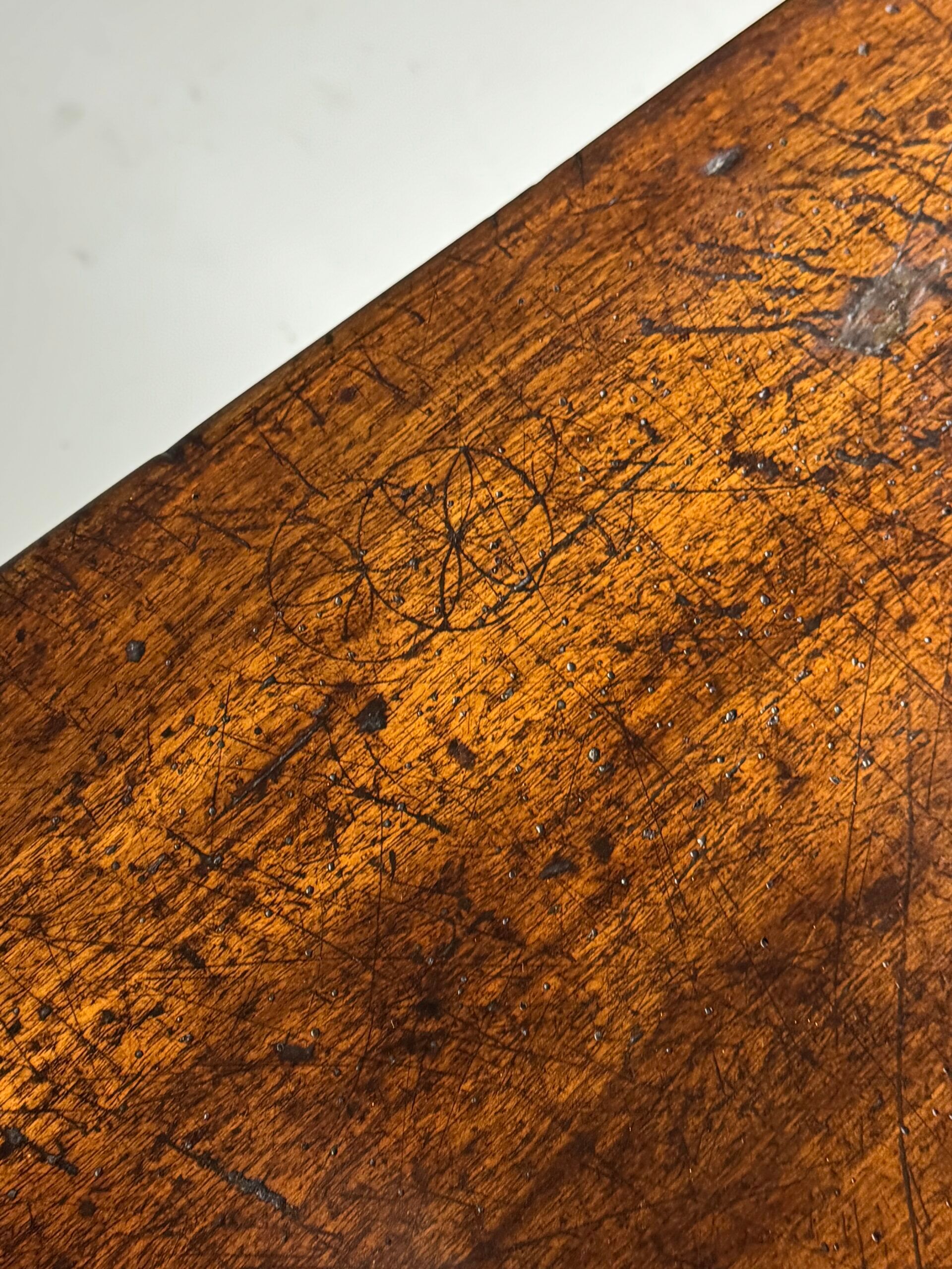 Table espagnole du XVIIIe siècle