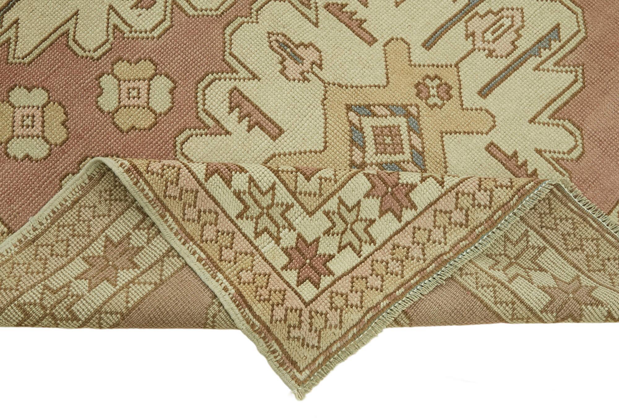 Turkish Vintage Anatolian Rug 125 cm x 197 cm