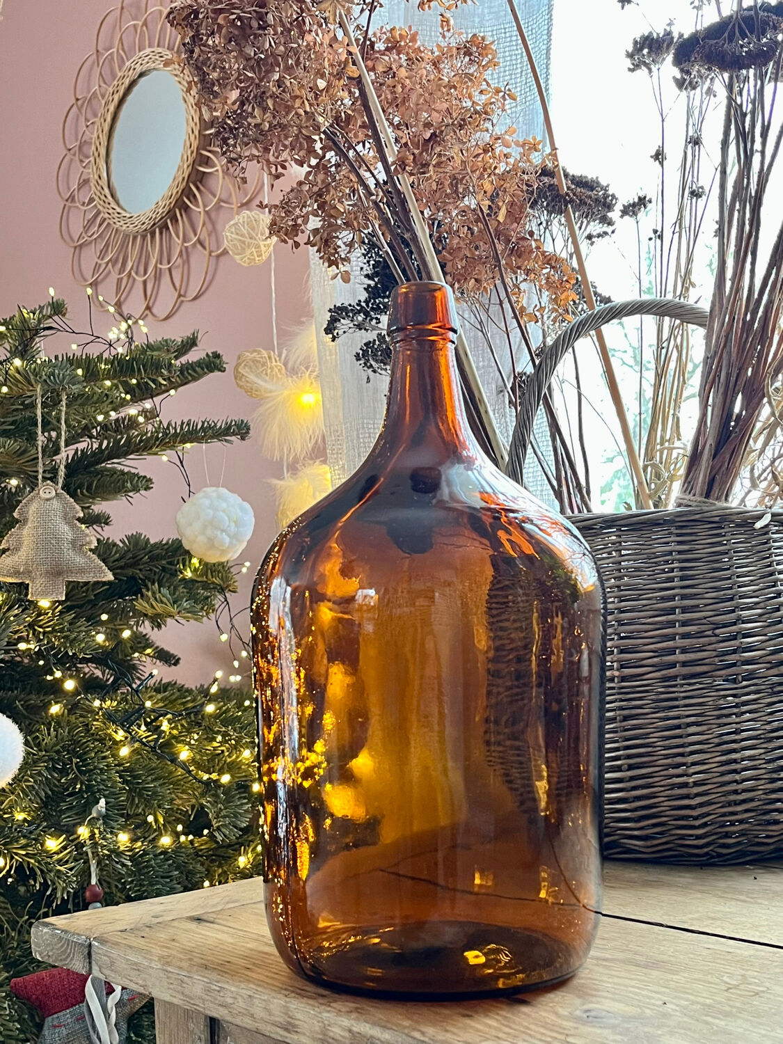 Give me amber Jeanne.