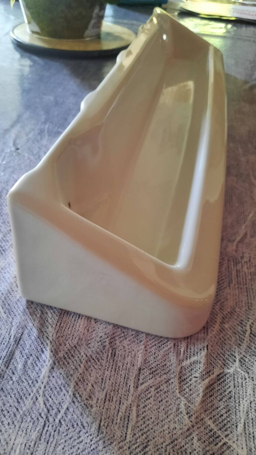 Porcelain bathroom shelf