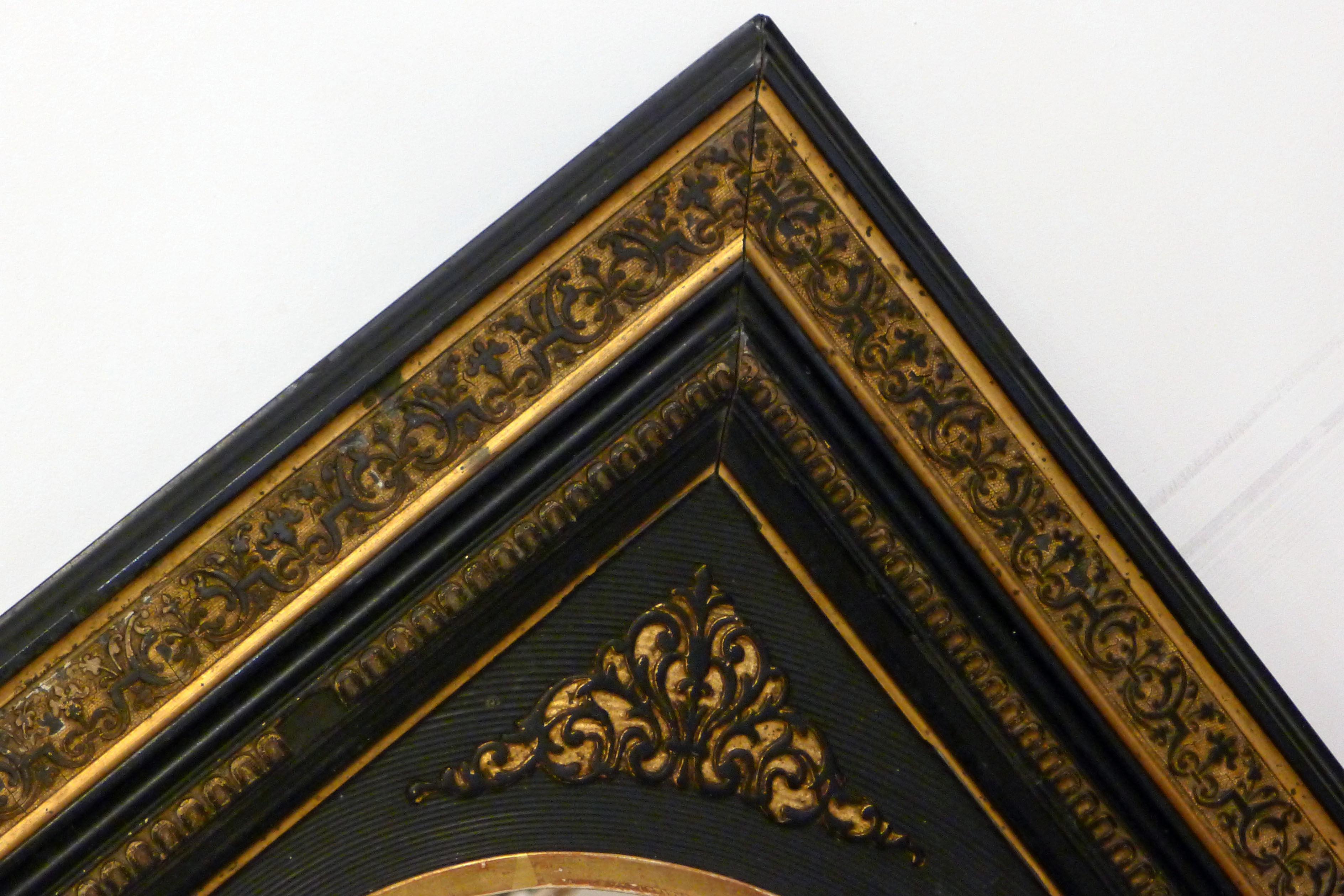Napoleon III black oval mirror - 69x59cm