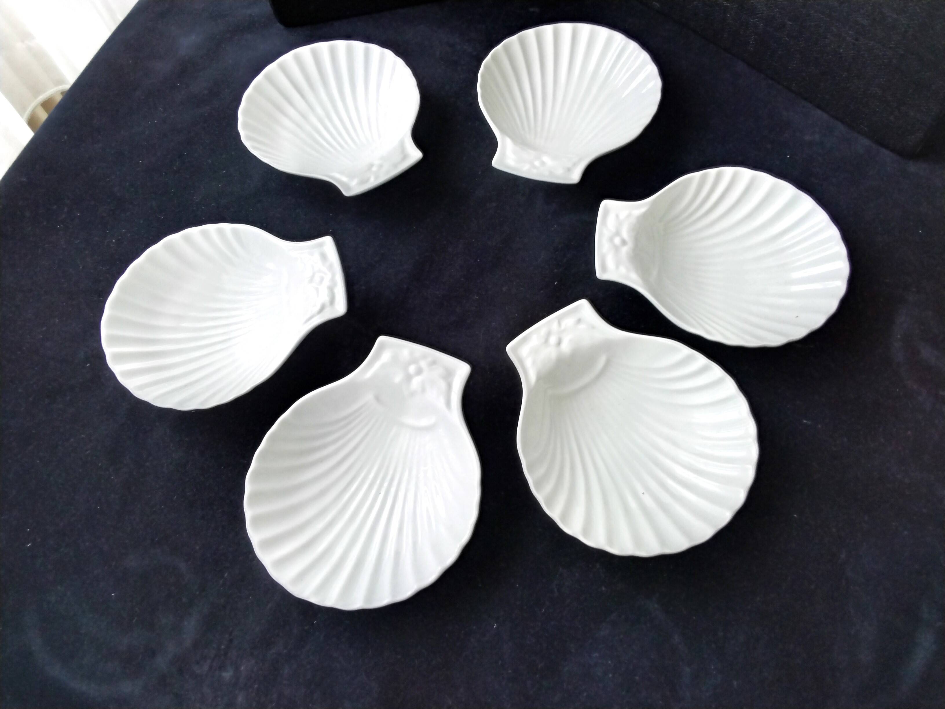 6 Pillivuyt White Porcelain Shell Bowls