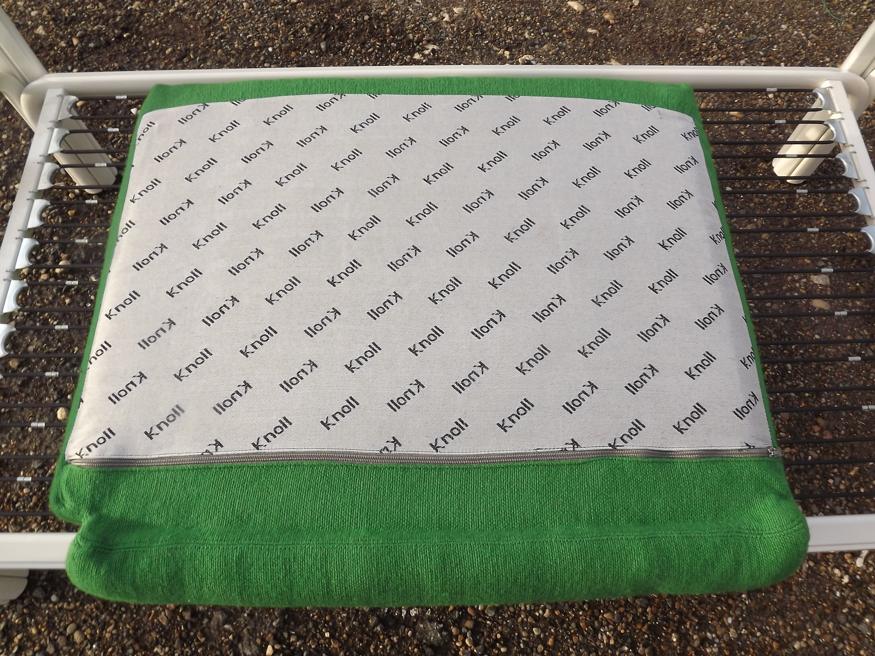 Knoll sofa of the 70s