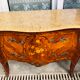 Commode de style Louis XV en marqueterie