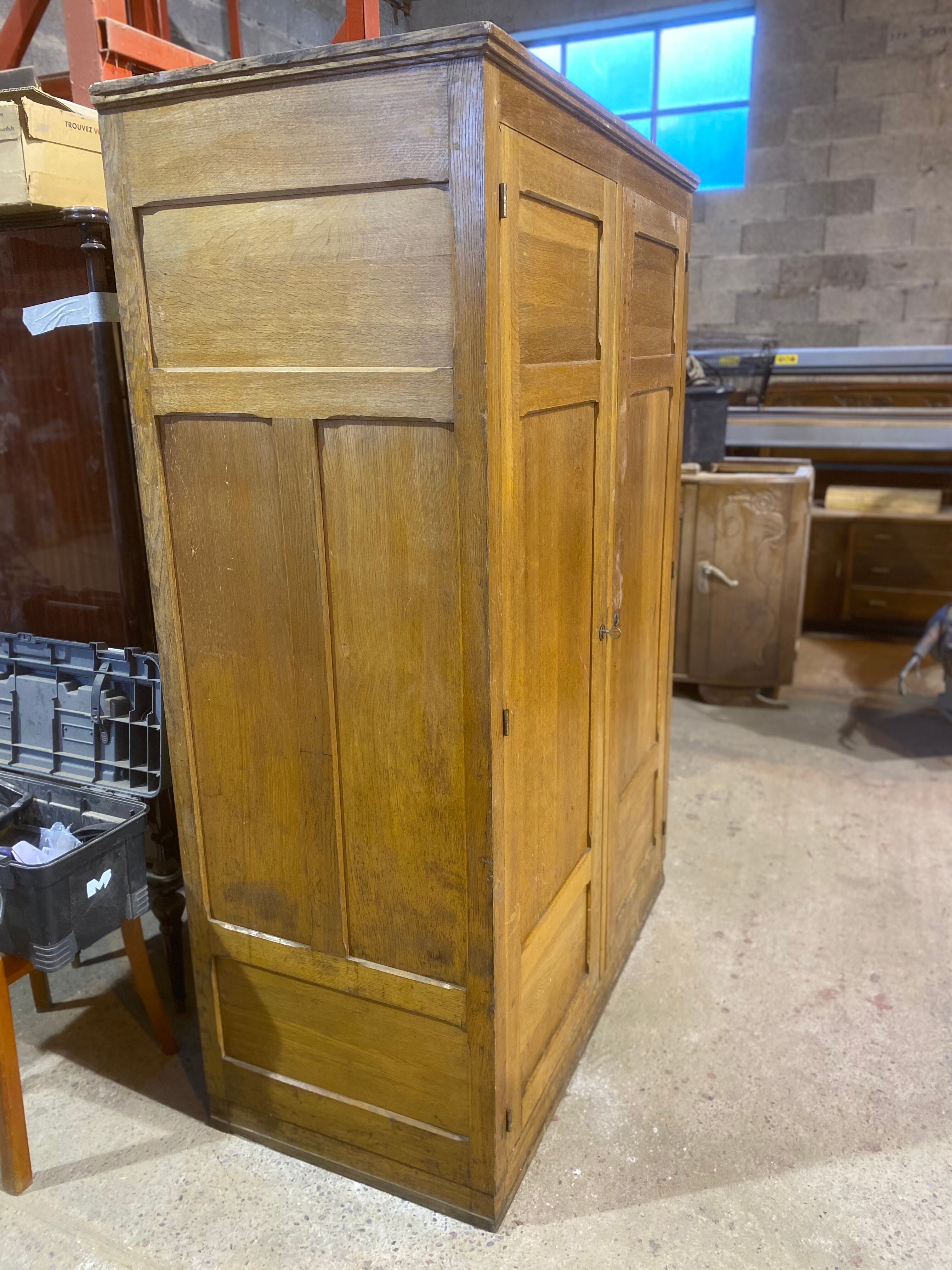 Armoire militaire