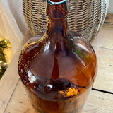 Give me amber Jeanne.