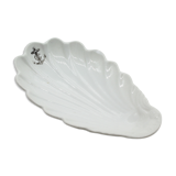 Ceramic benign-shaped ramekin