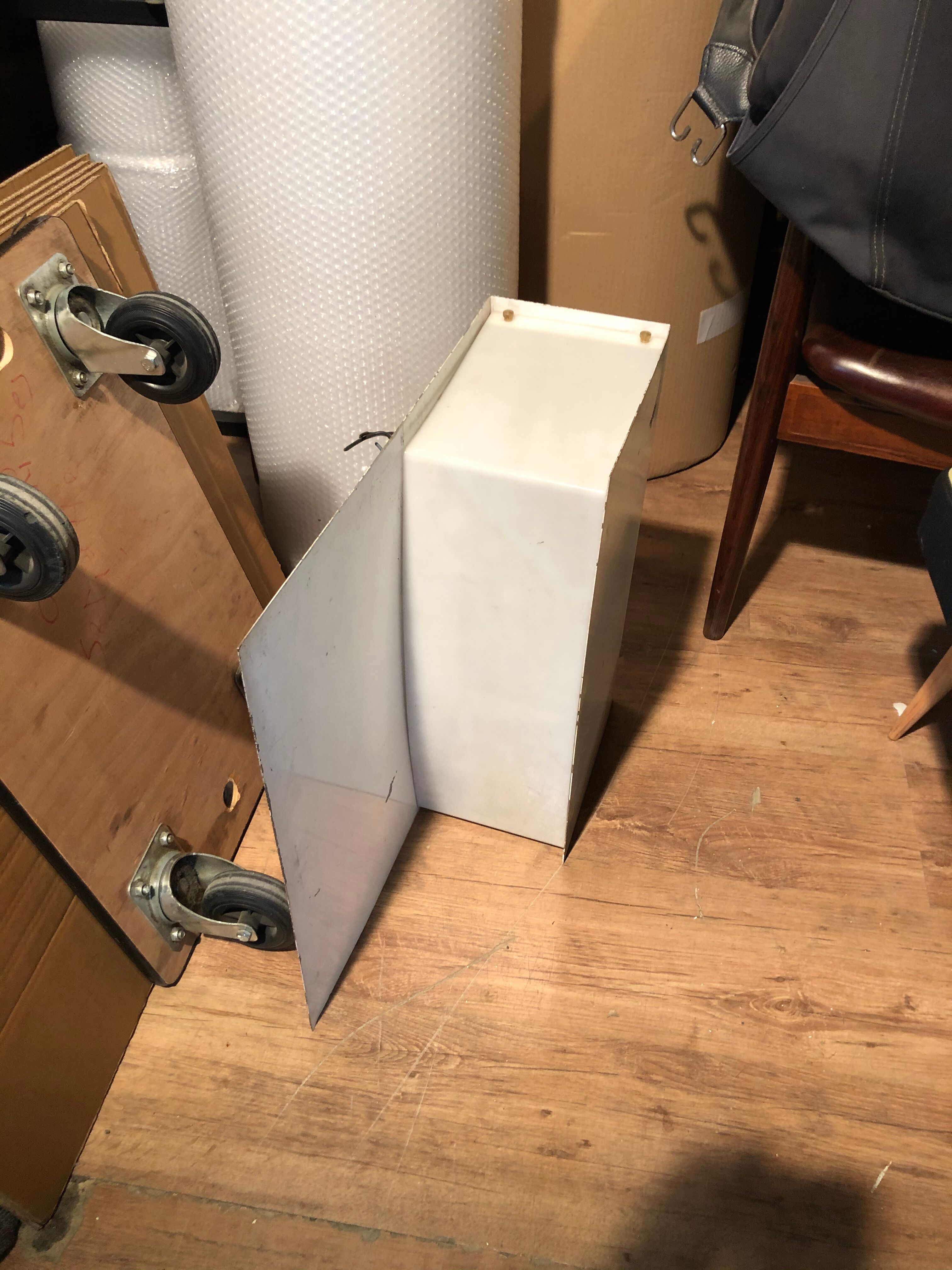 Series of 10 white laqué metal wall light 1960s