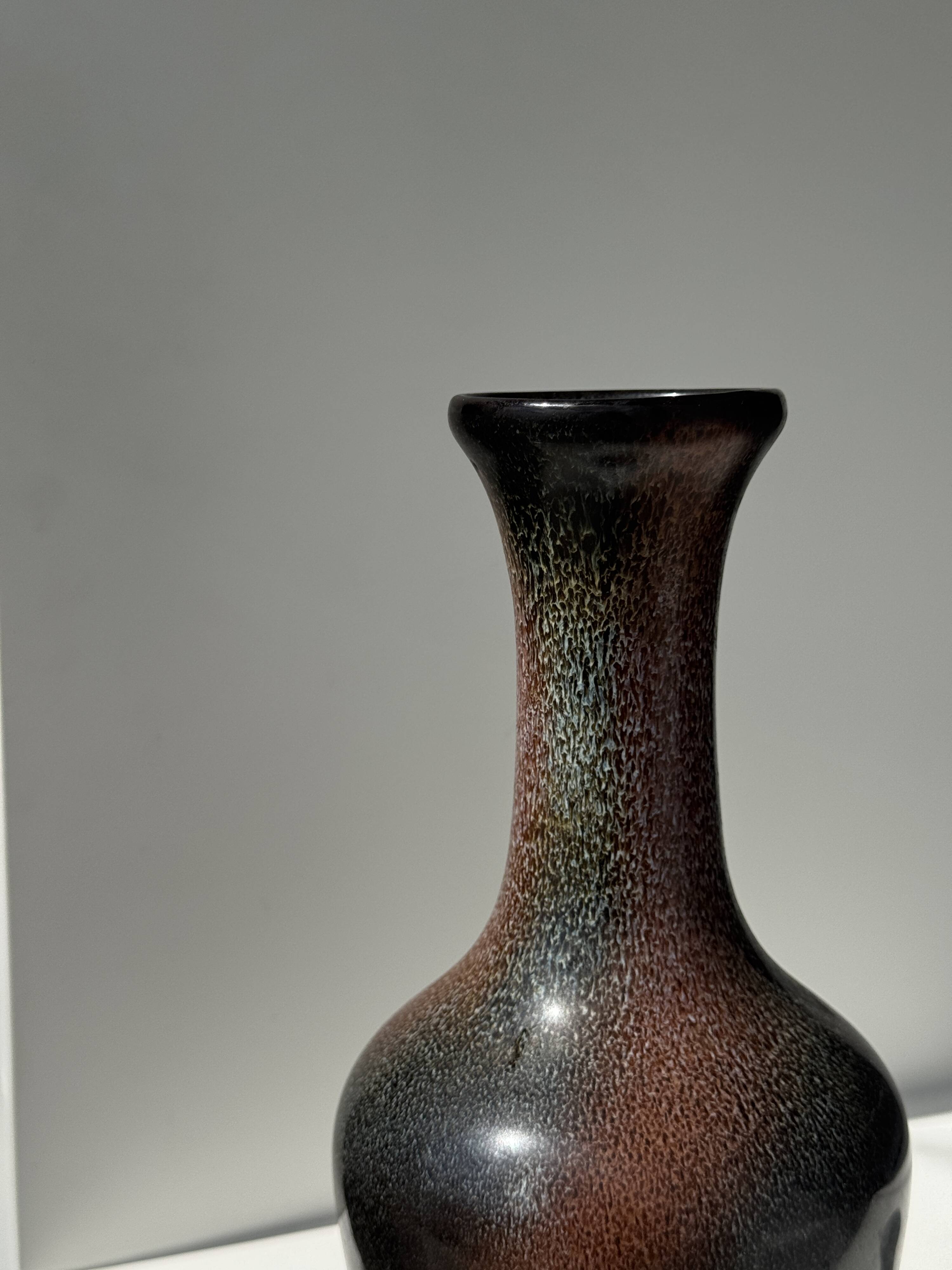 Vase en céramique brun H25