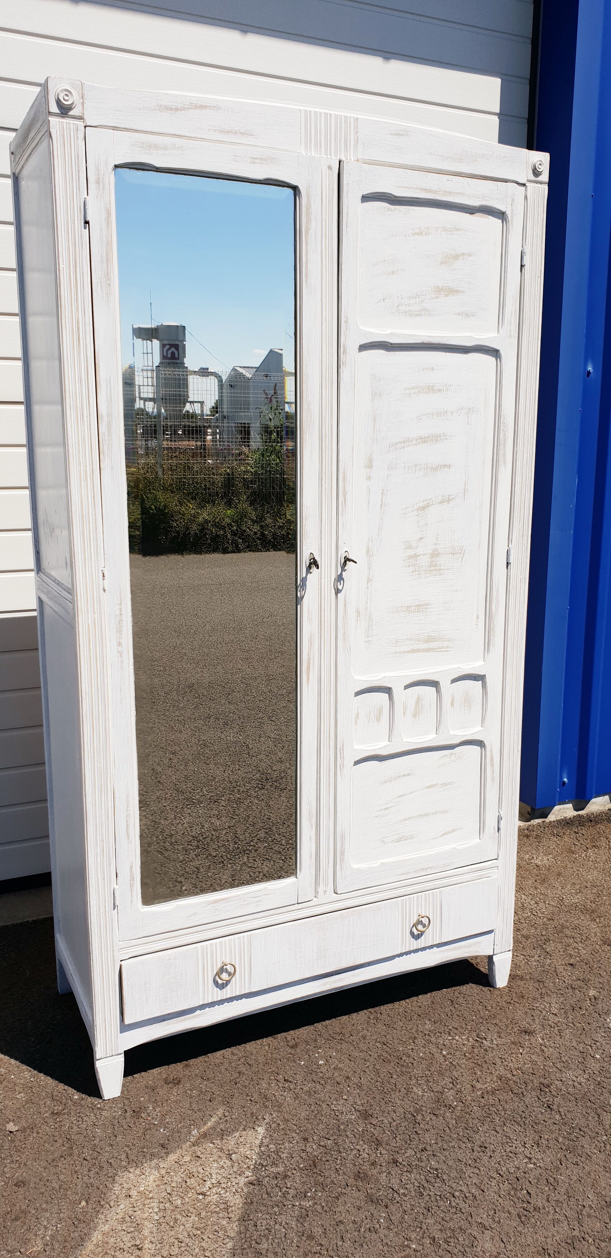 Vintage Parisian wardrobe