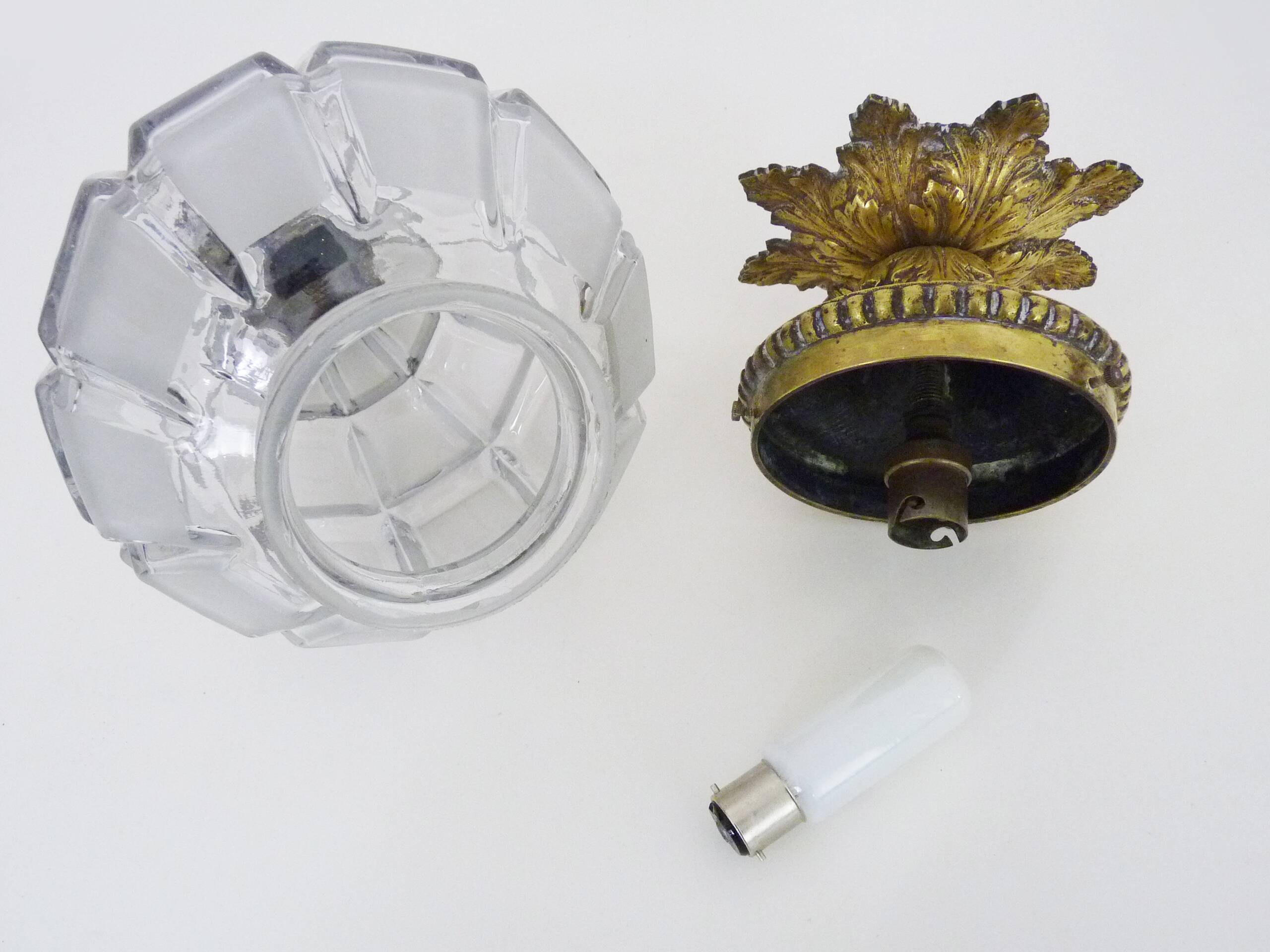 Louis XV style Hall lantern in bronze and glass globe. Around 1920