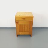 selected by Charlotte Perriand Les Arcs vintage pine storage unit from the 60s and 70s