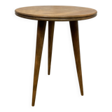 Tripod pedestal table