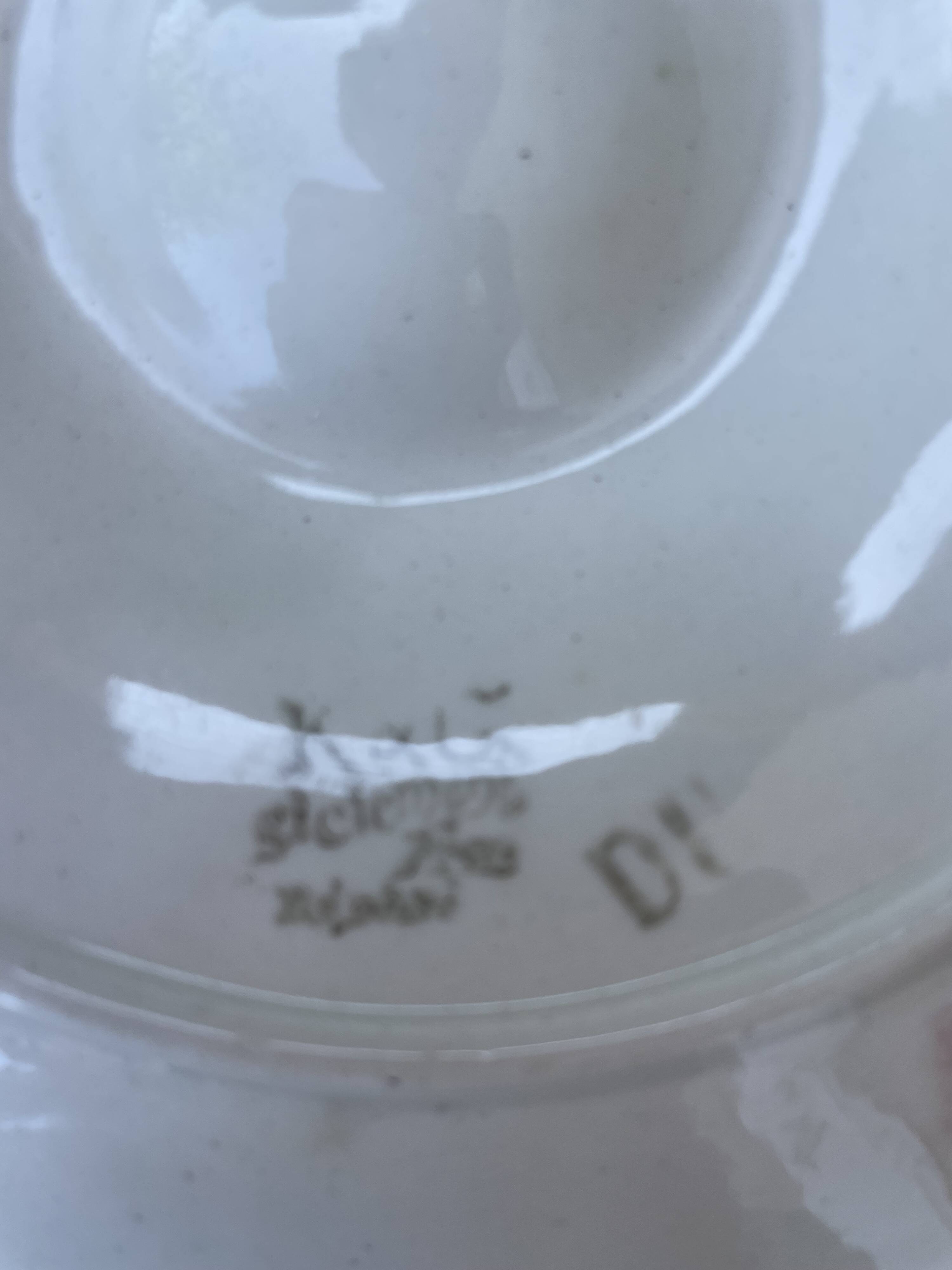 1 Kleber and Guerin oyster barbotine plate from St Clément