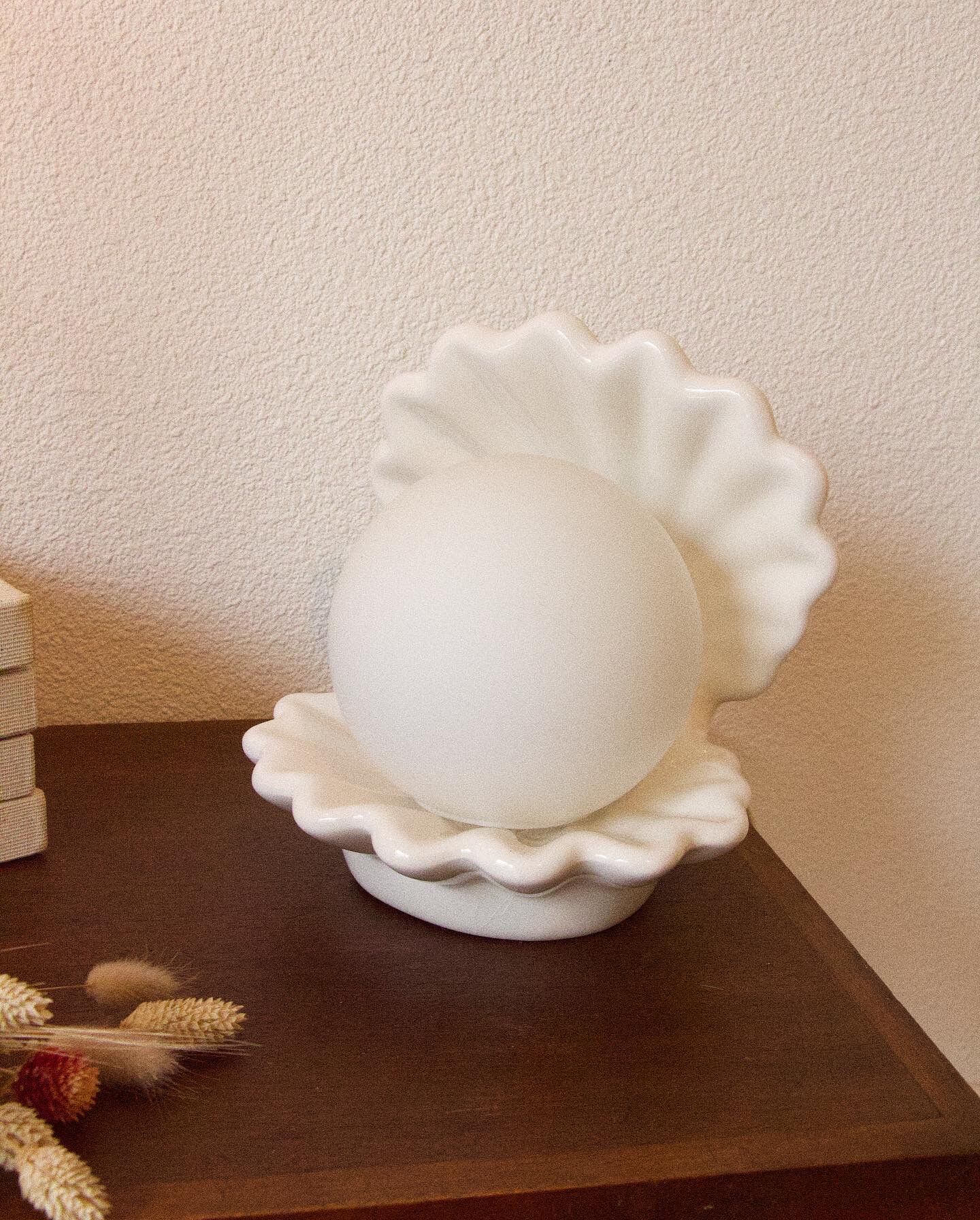 Vintage shell lamp 80s