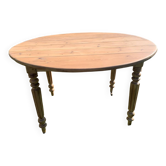 Folding round table