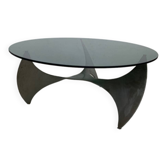 Propeller coffee table