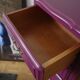 Chiffonnier vintage peint en prune