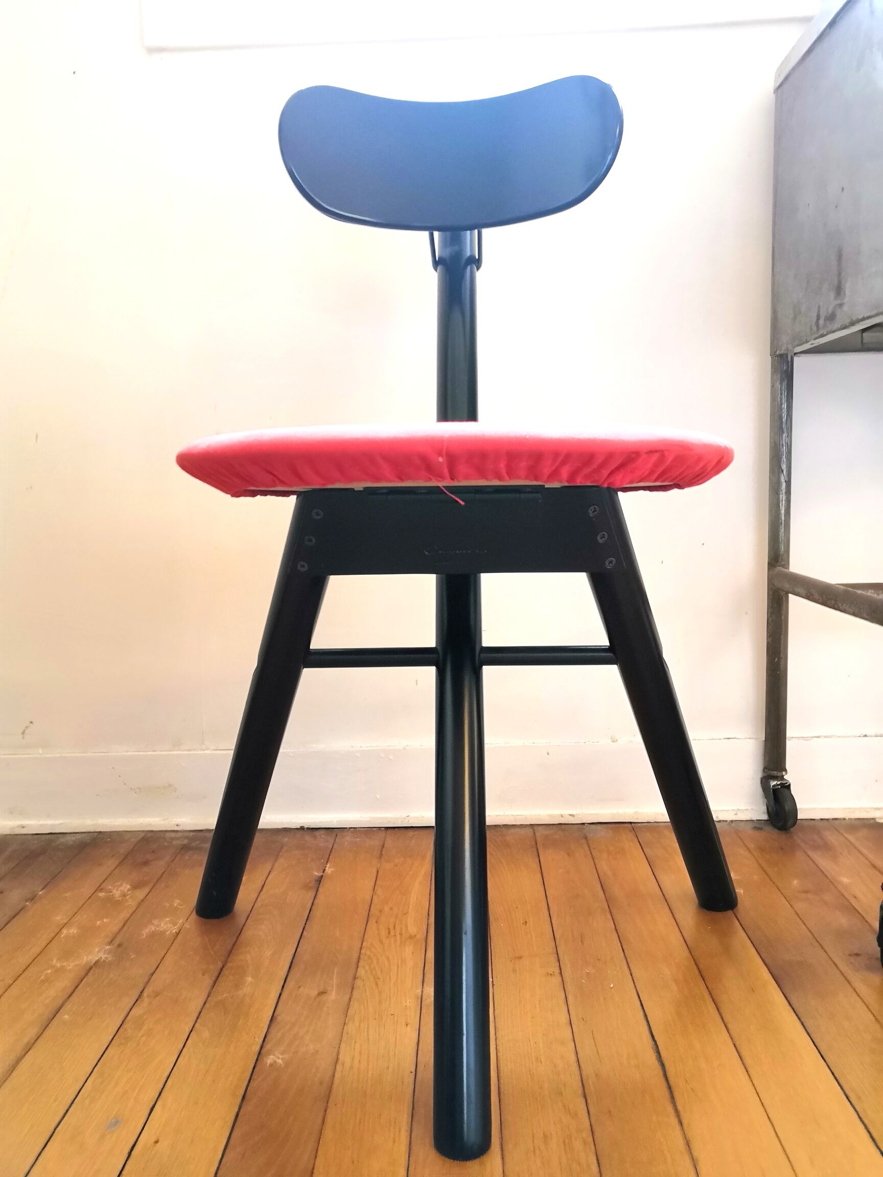 Folding chair design Paolo Orlandini and Roberto Lucci for Calligaris