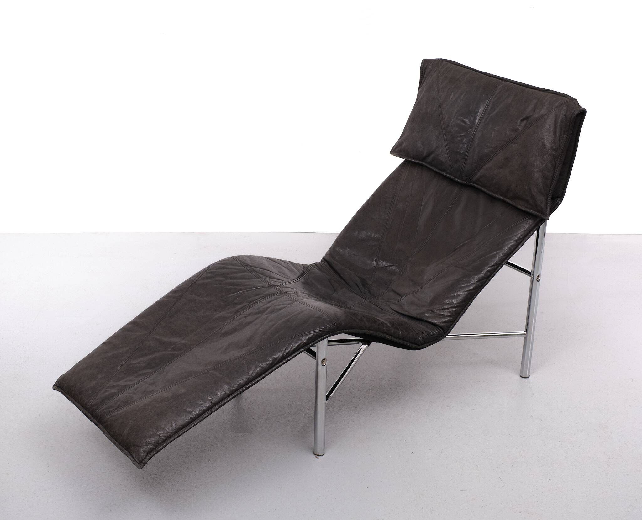 Leather chaises lougues by Tord Björklund for Ikea, 1980s