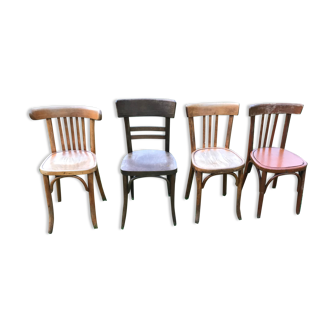 Série de 4 chaises bistrot dépareillées