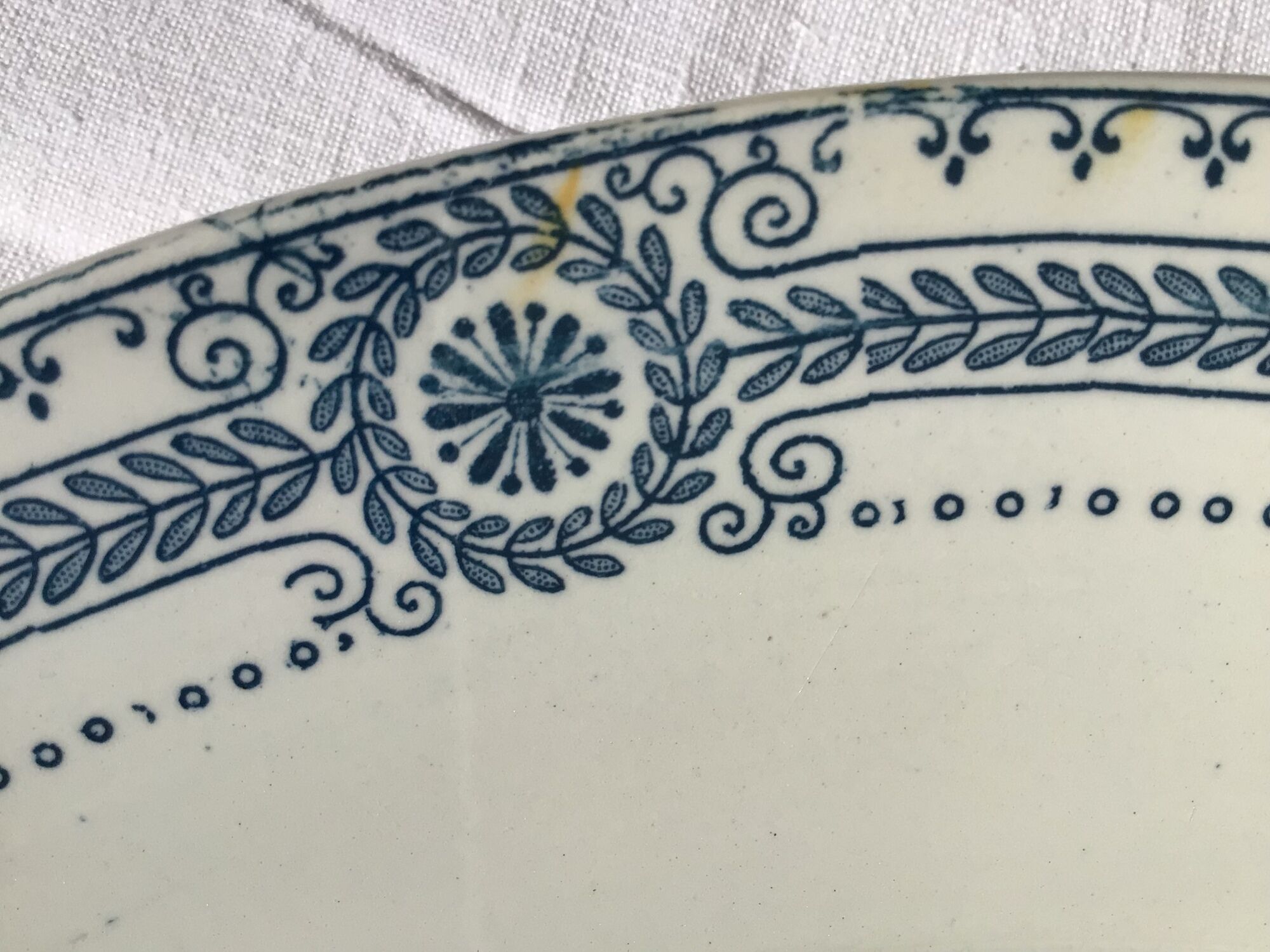 Flat Iron Earth Carina U&C Sarreguemines blue jeans diameter 31cm