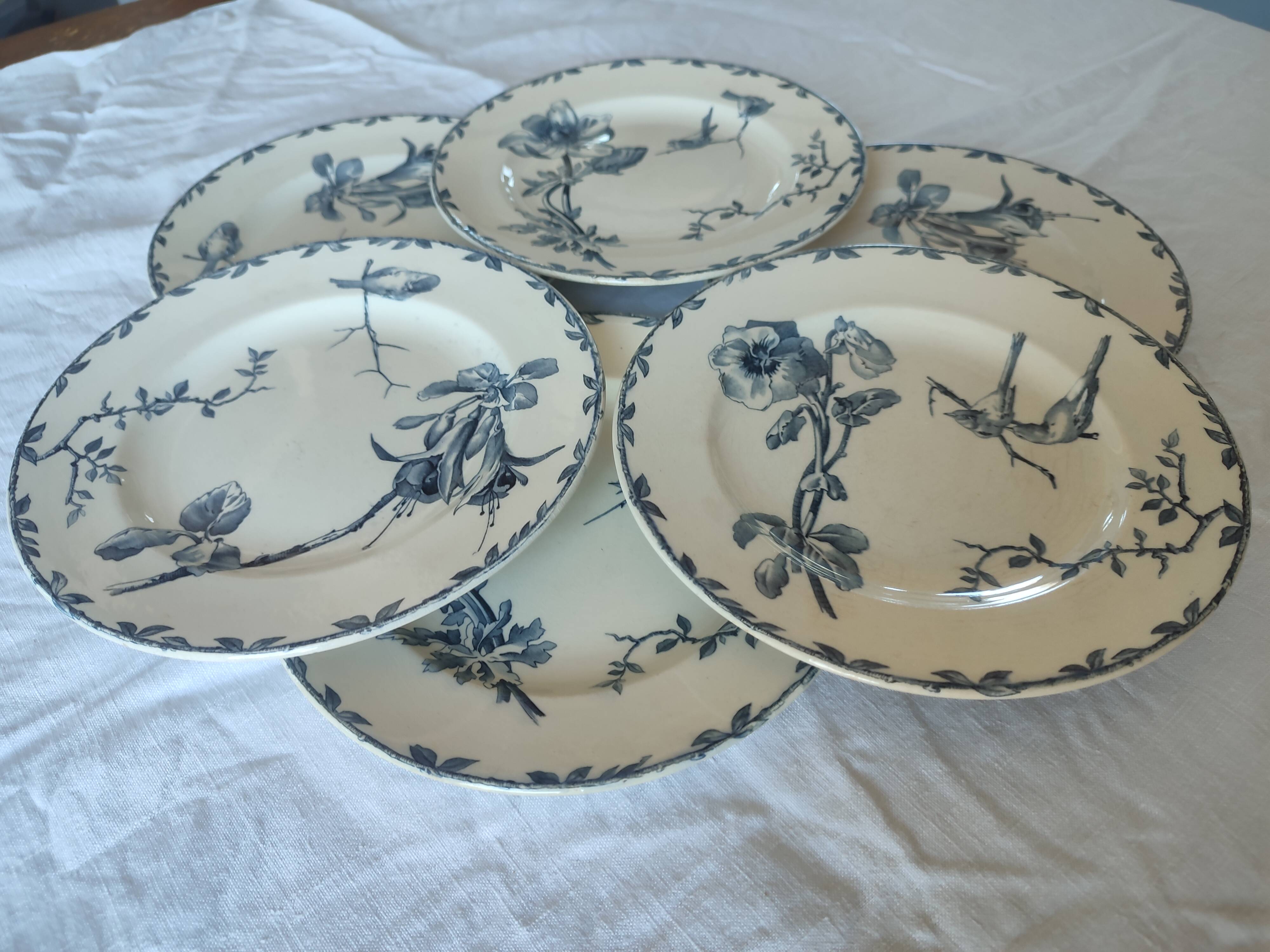 6 “Oxford” ironstone dessert plates from Choisy le Roi