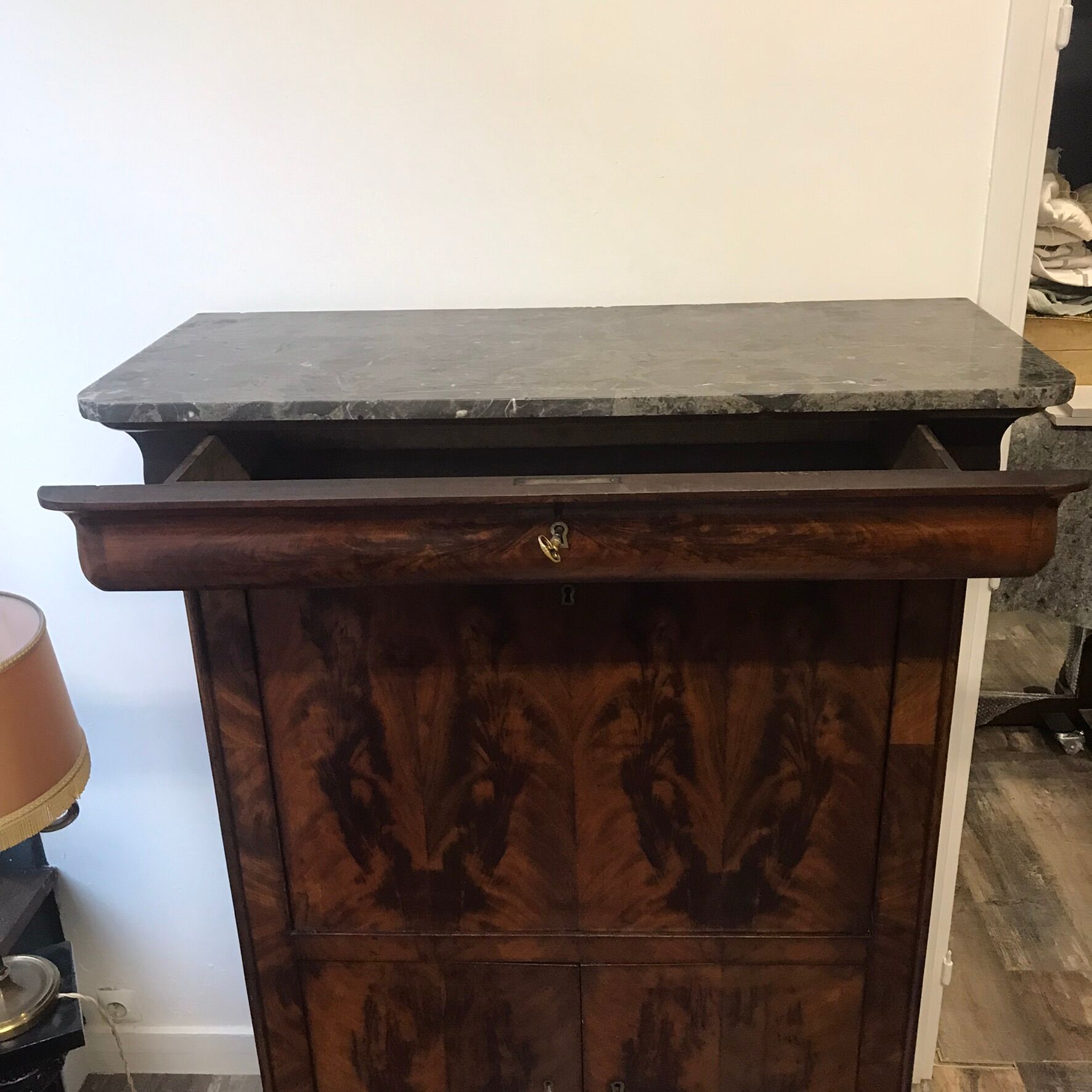Secrétaire Louis Philippe placage en Acajou de cuba