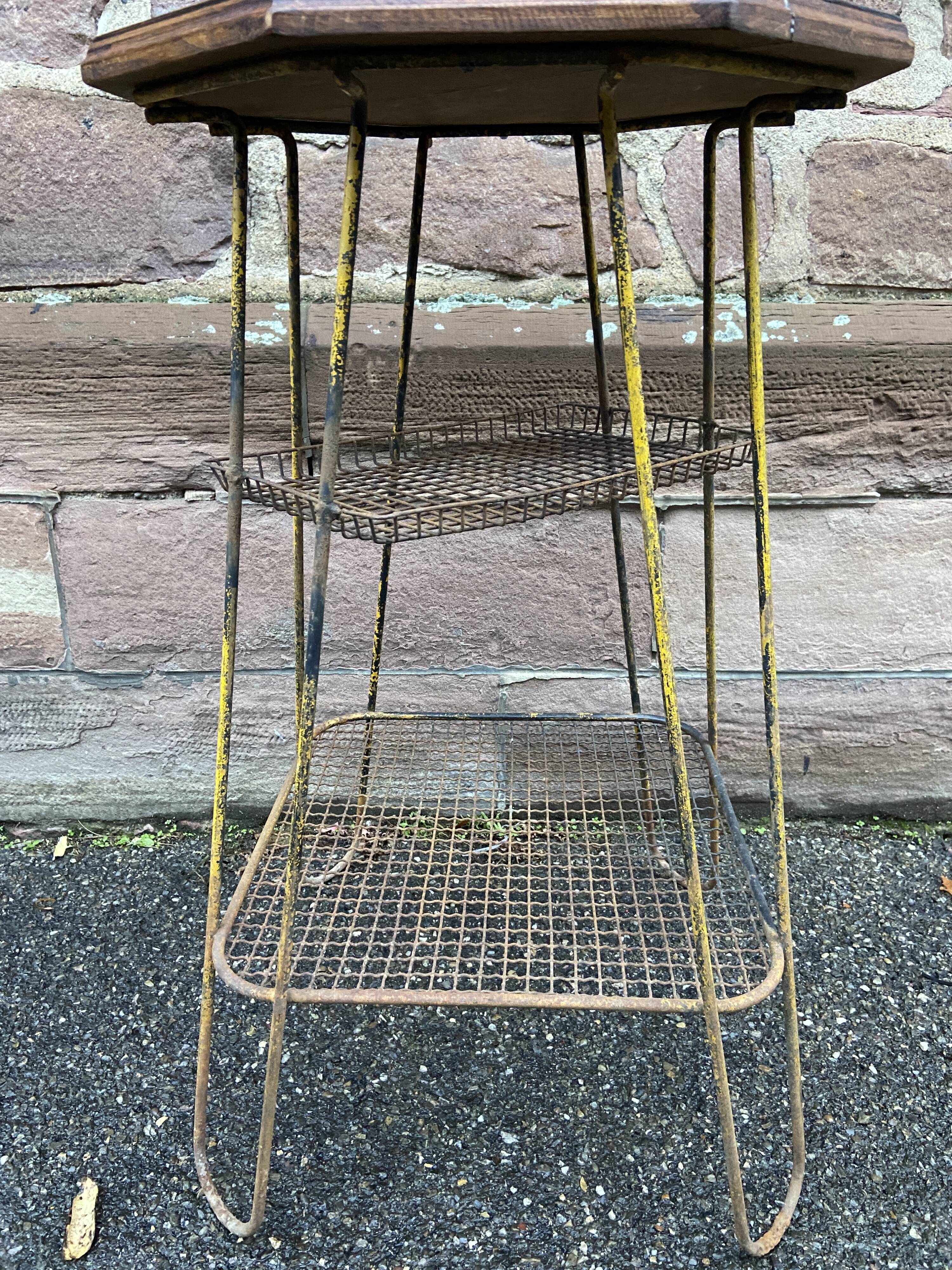 Vintage industrial harness serving hexagonal commercial console in metal & wood Vintage 1950
