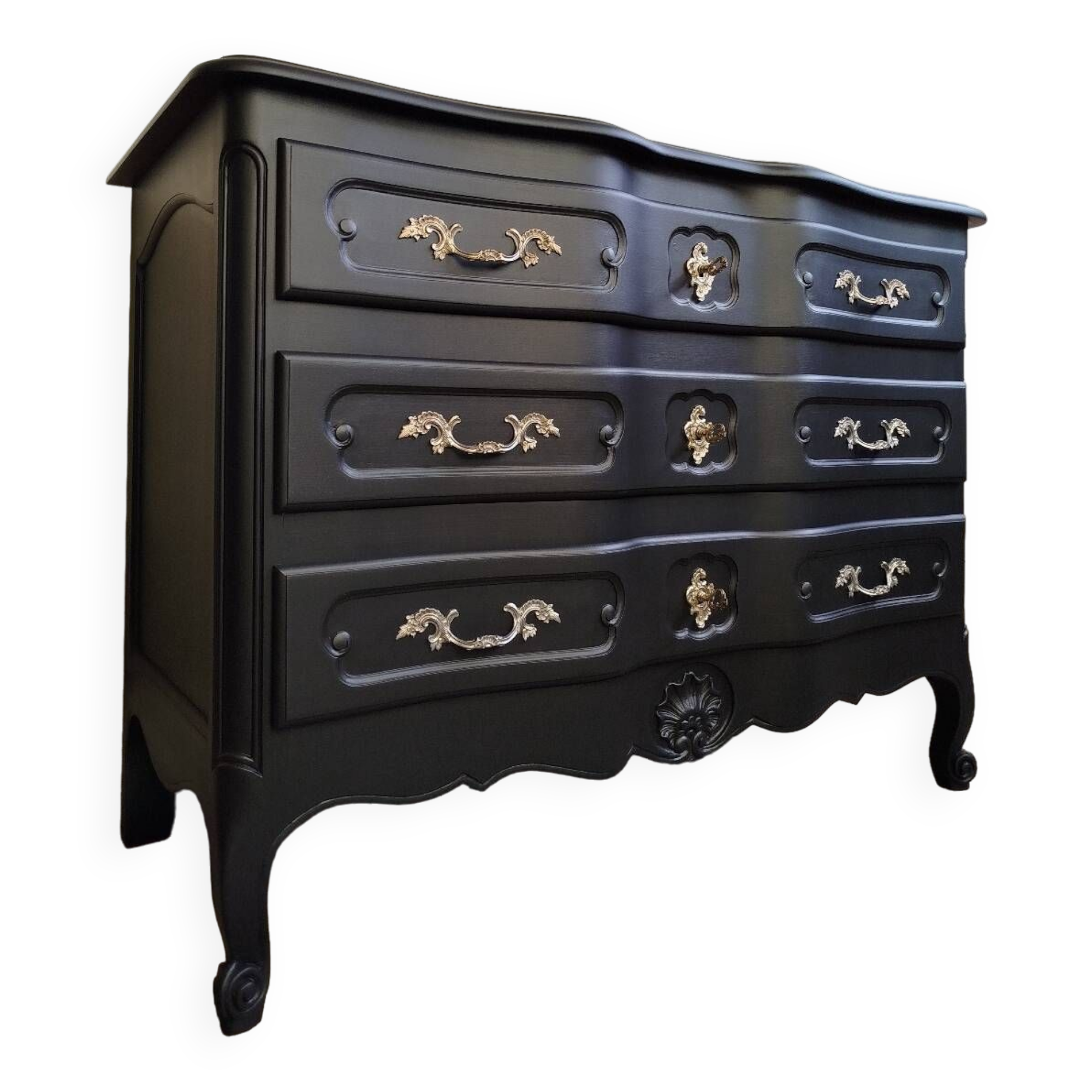 Vintage chest of drawers repainted in black