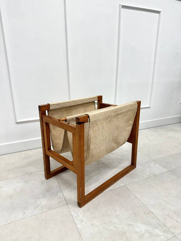 Pine magazine rack