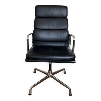 Chaise Ea-209 par Charles Eames pour Vitra - Cuir Noir