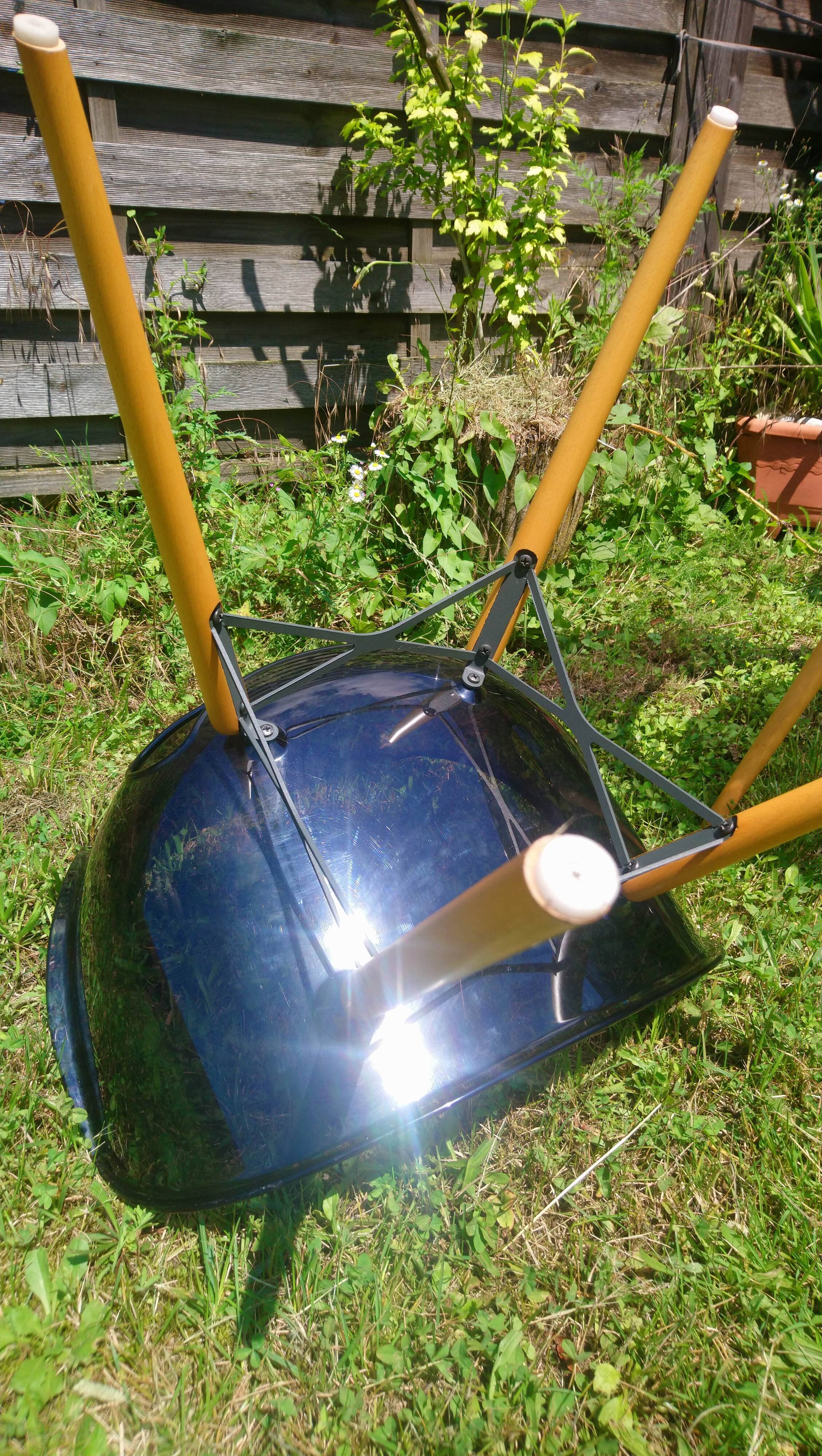 Lot of Opal Wox grey smoke chairs with beech legs.