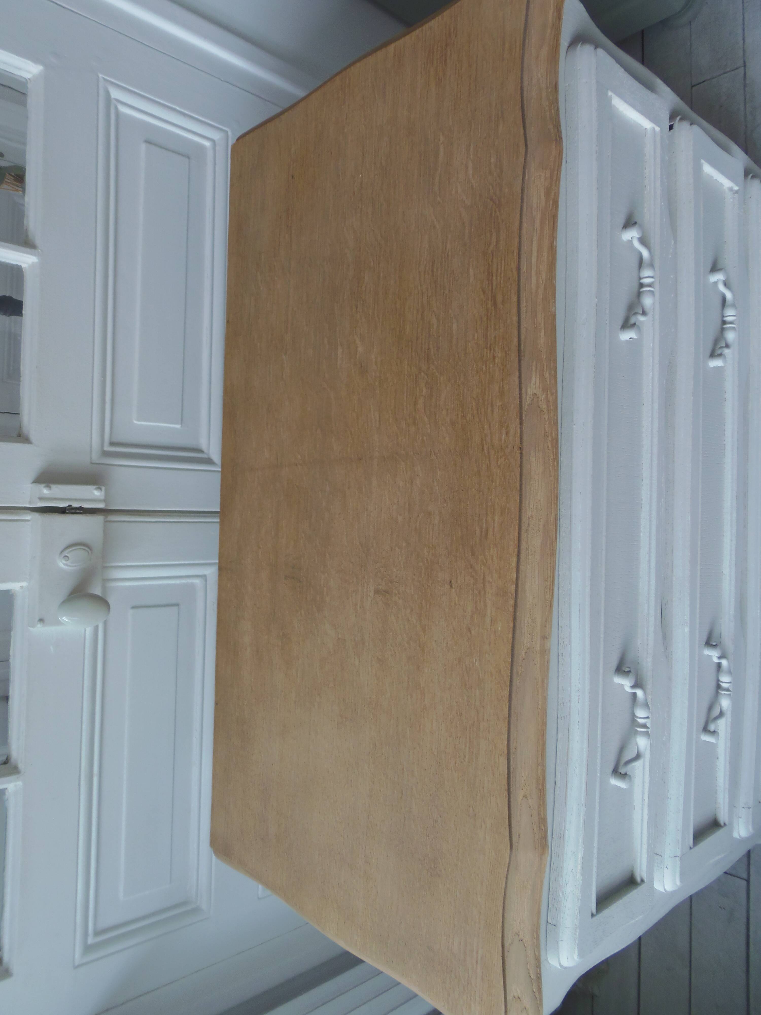 Vintage chest of drawers with pearl gray patina and waxed finish, 3 drawers, wooden top.