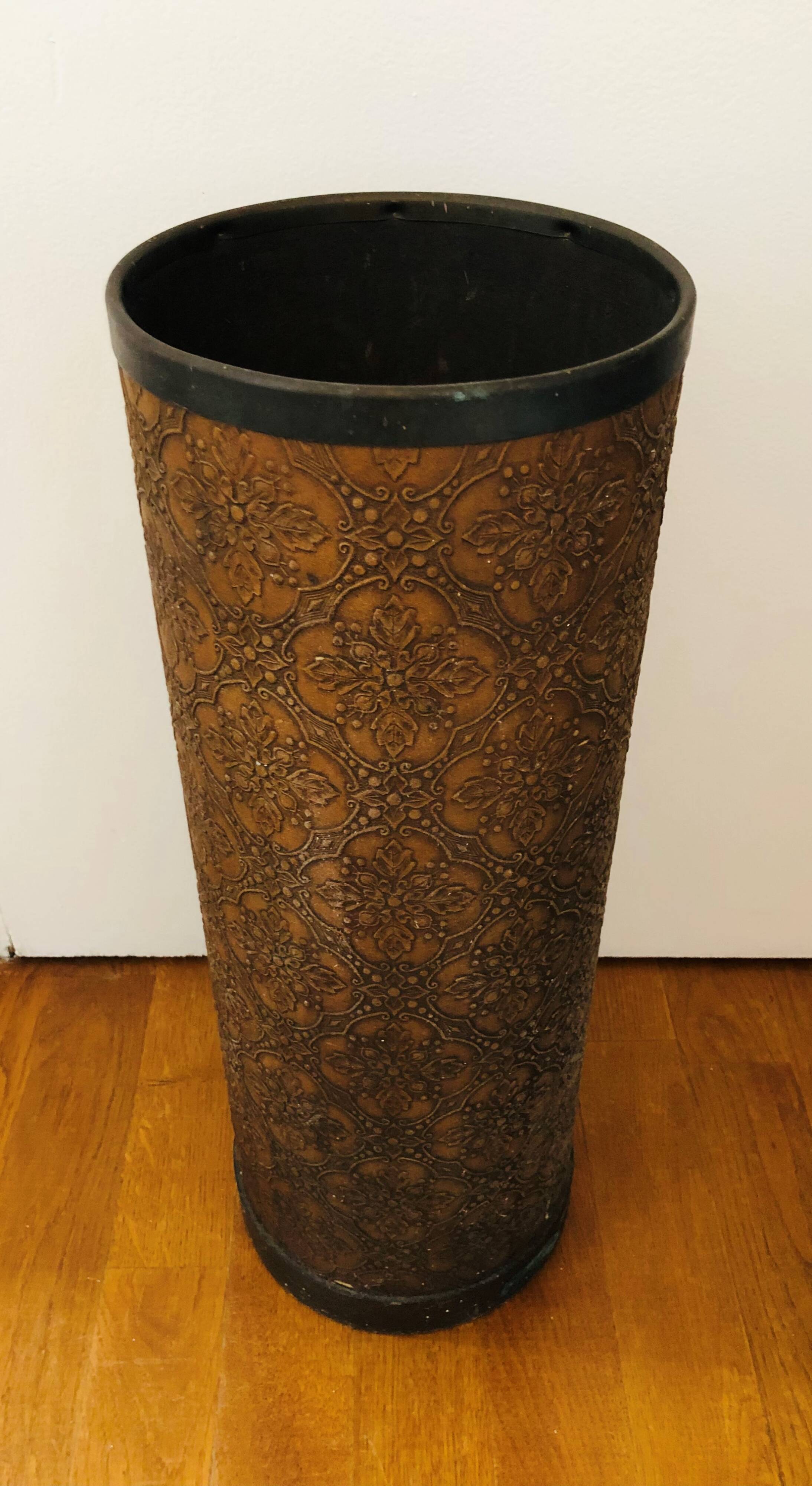 Porte parapluies tube Lincrusta Loreid