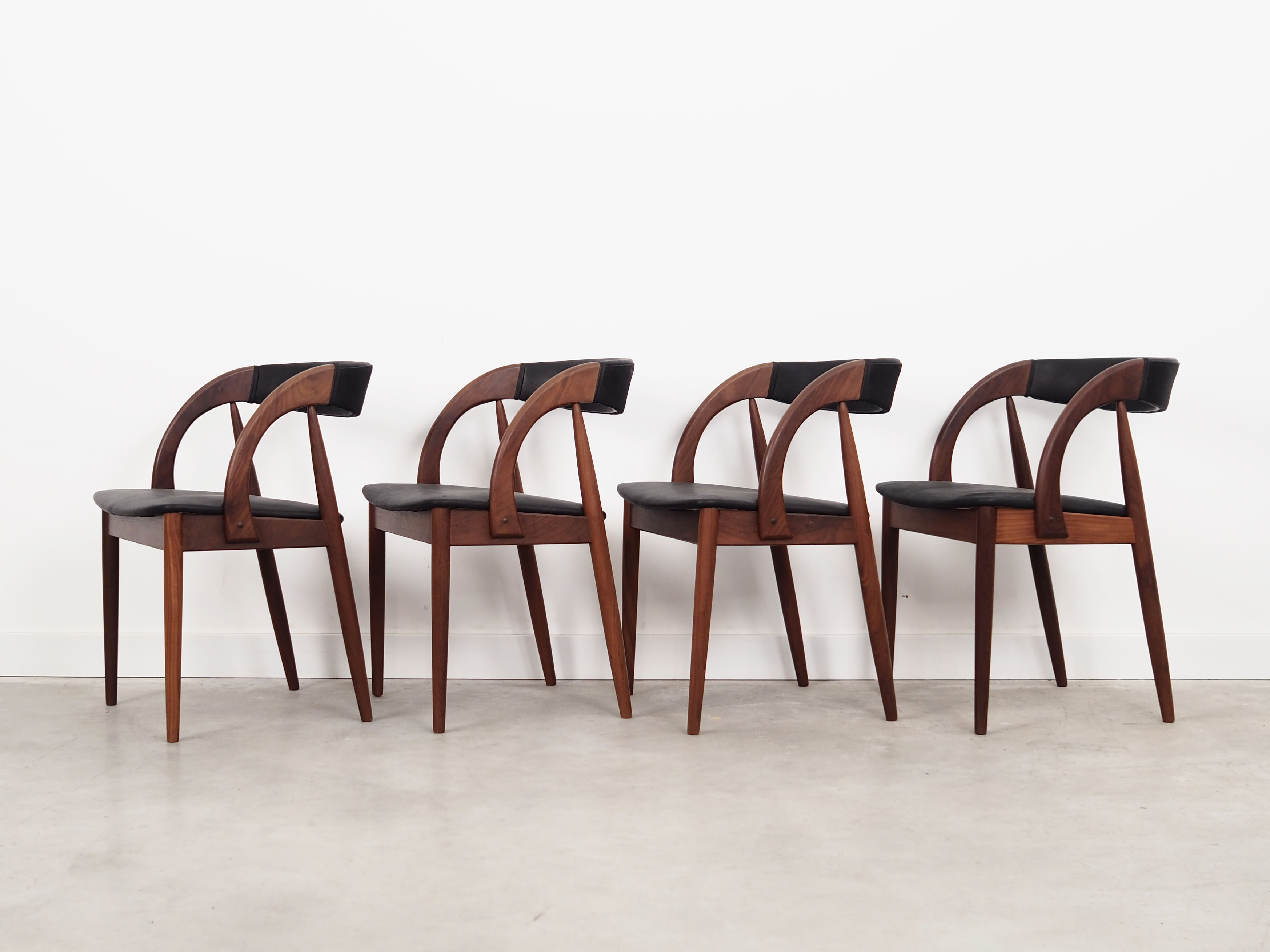 Lot de 4 chaises en teck, design danois, années 1970, Danemark