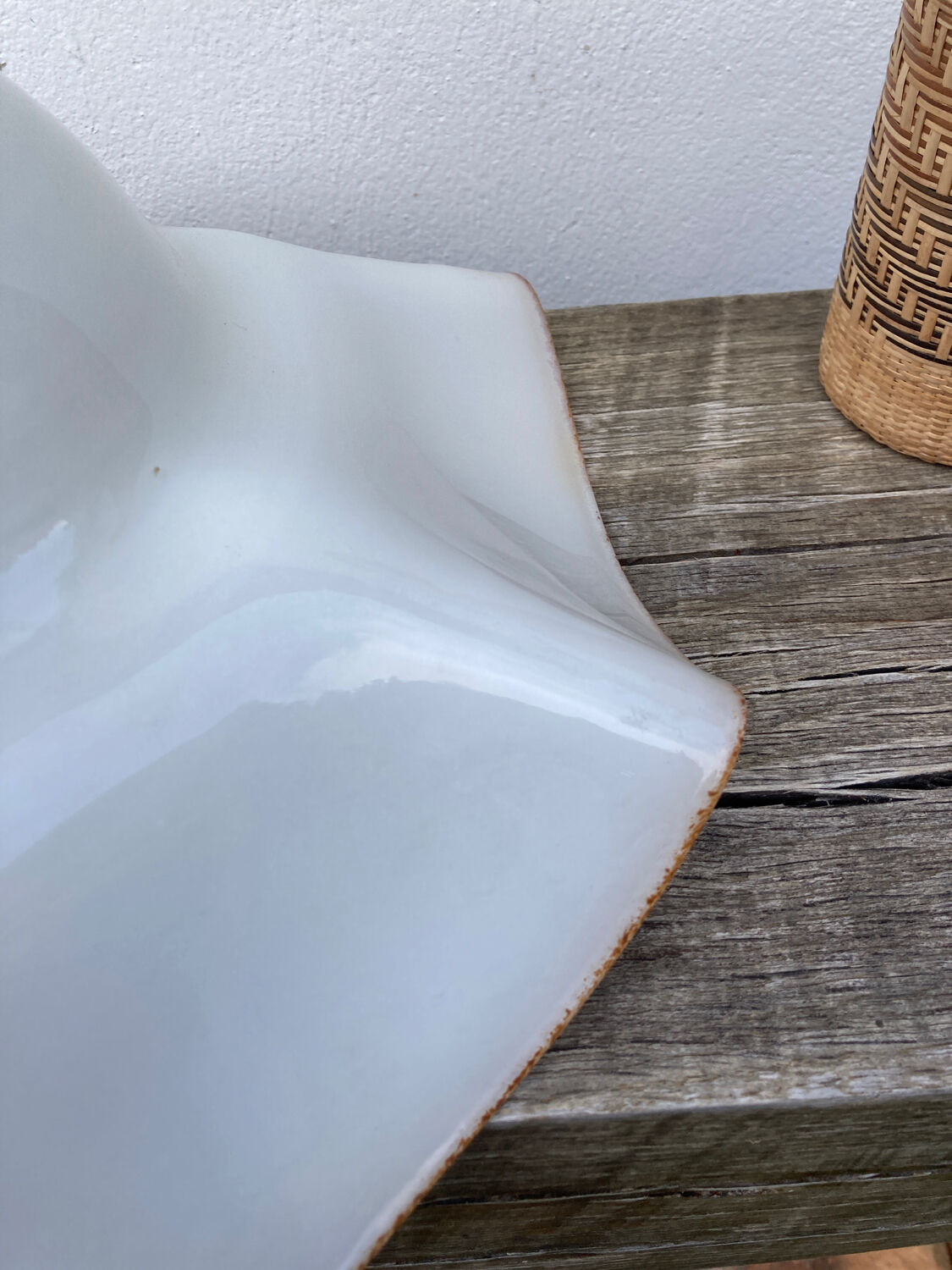 Suspension en verre blanche vintage forme fleur