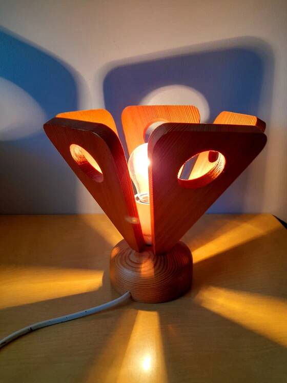 Scandinavian wooden flower lamp 1970