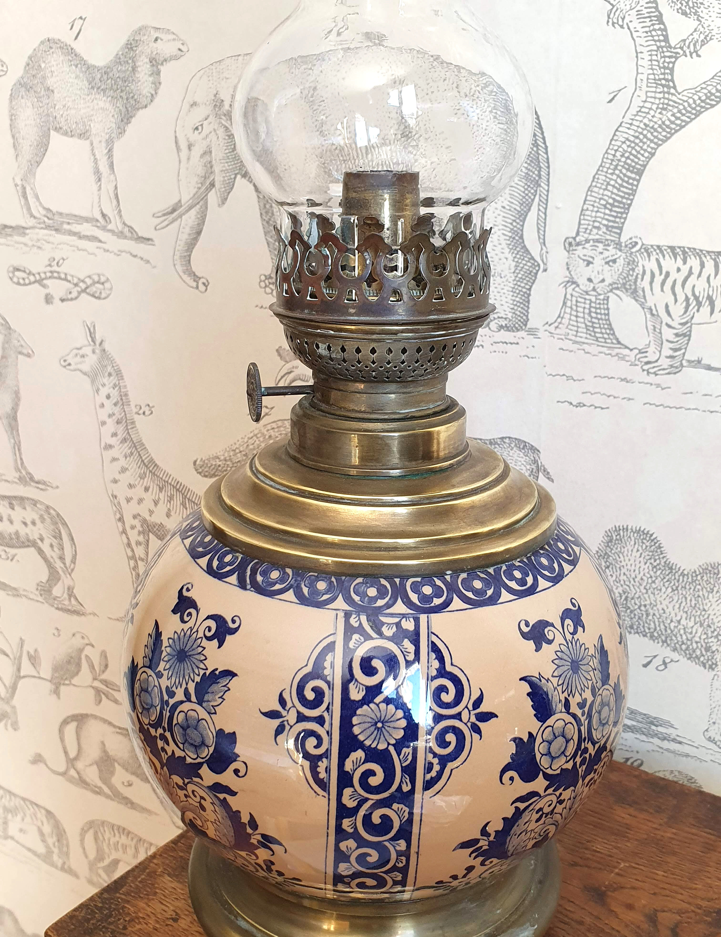 Gien earthenware kerosene lamp