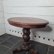 Pedestal table, oak coffee table