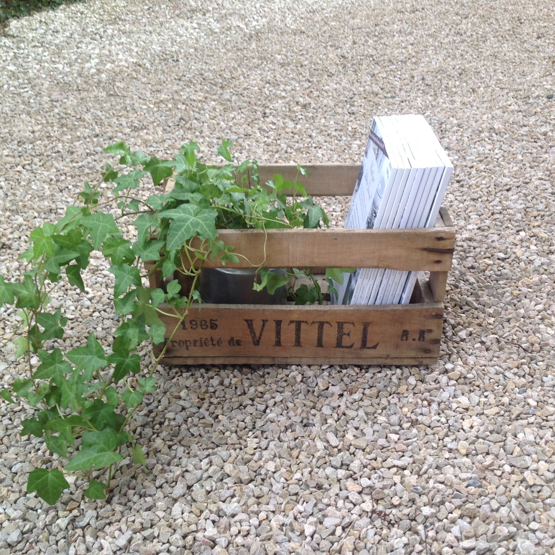 Caisse bois vittel