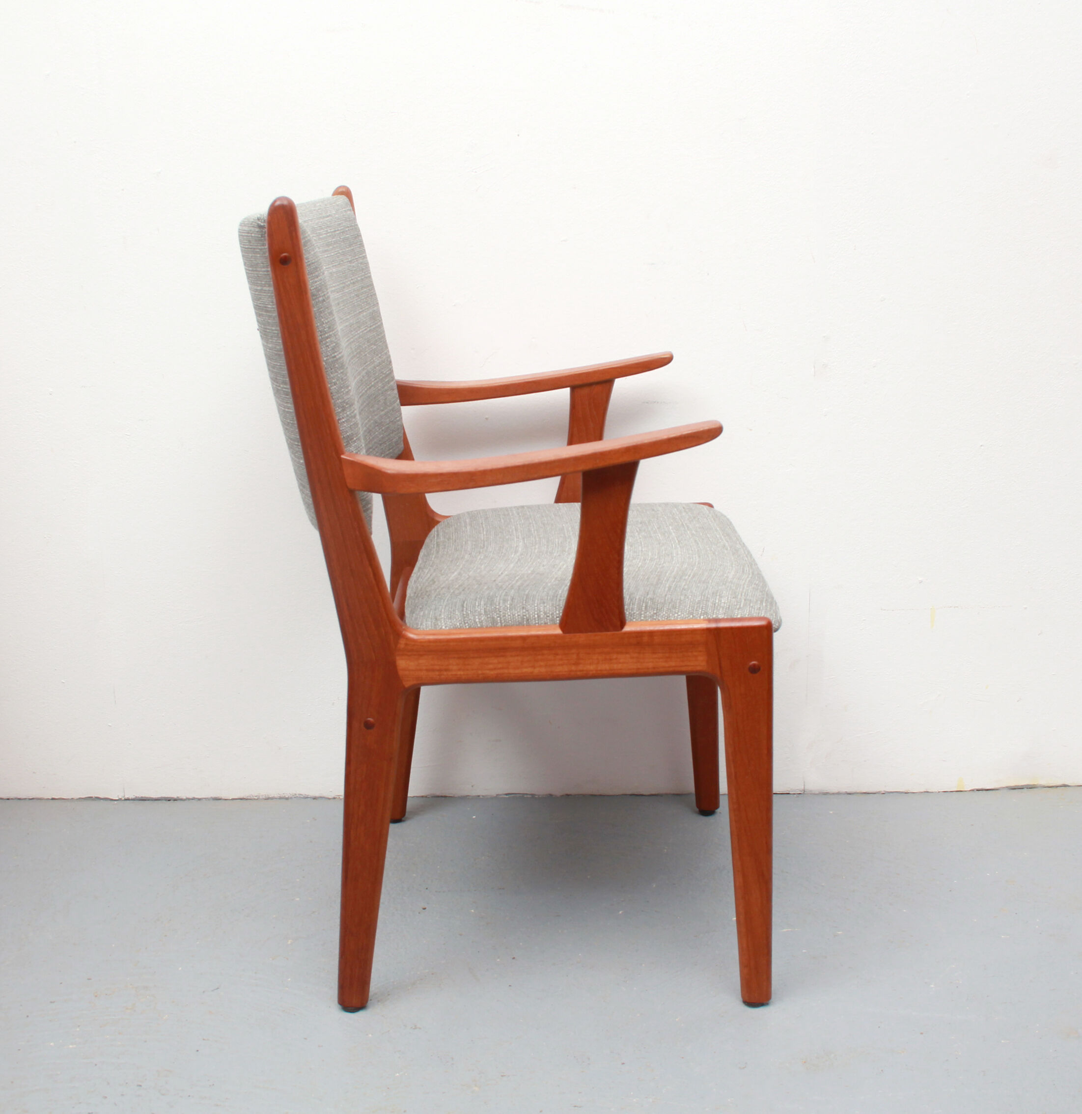 Fauteuil en teck danois des années 1960, Johannes Andersen pour Uldum