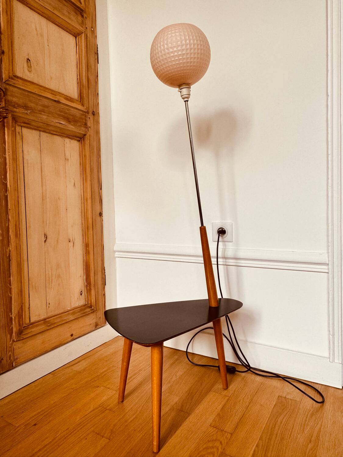 Vintage tripod reading lamp, circa 1960
