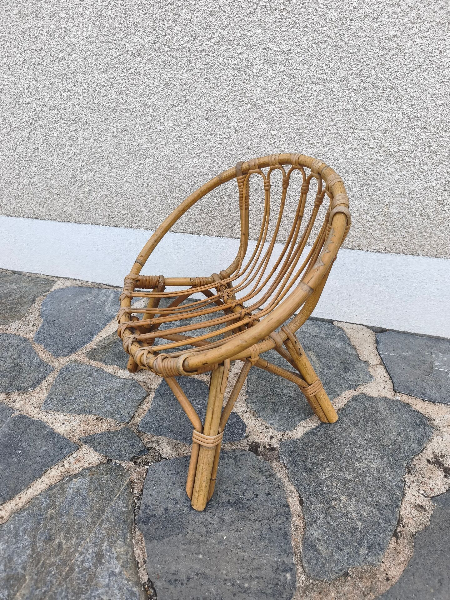 Rattan shell chair for children
